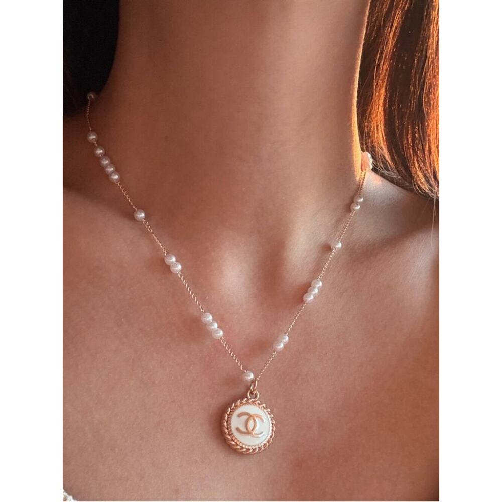 LIMITED EDITION- only 2 ava: CHANEL Pearl Upcycled Necklace - Picture 2 of 2
